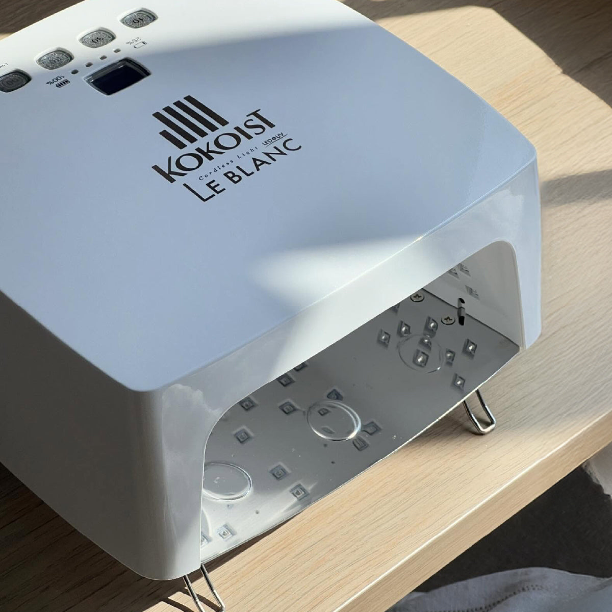 KOKOIST LE BLANC Cordless LED & UV Light