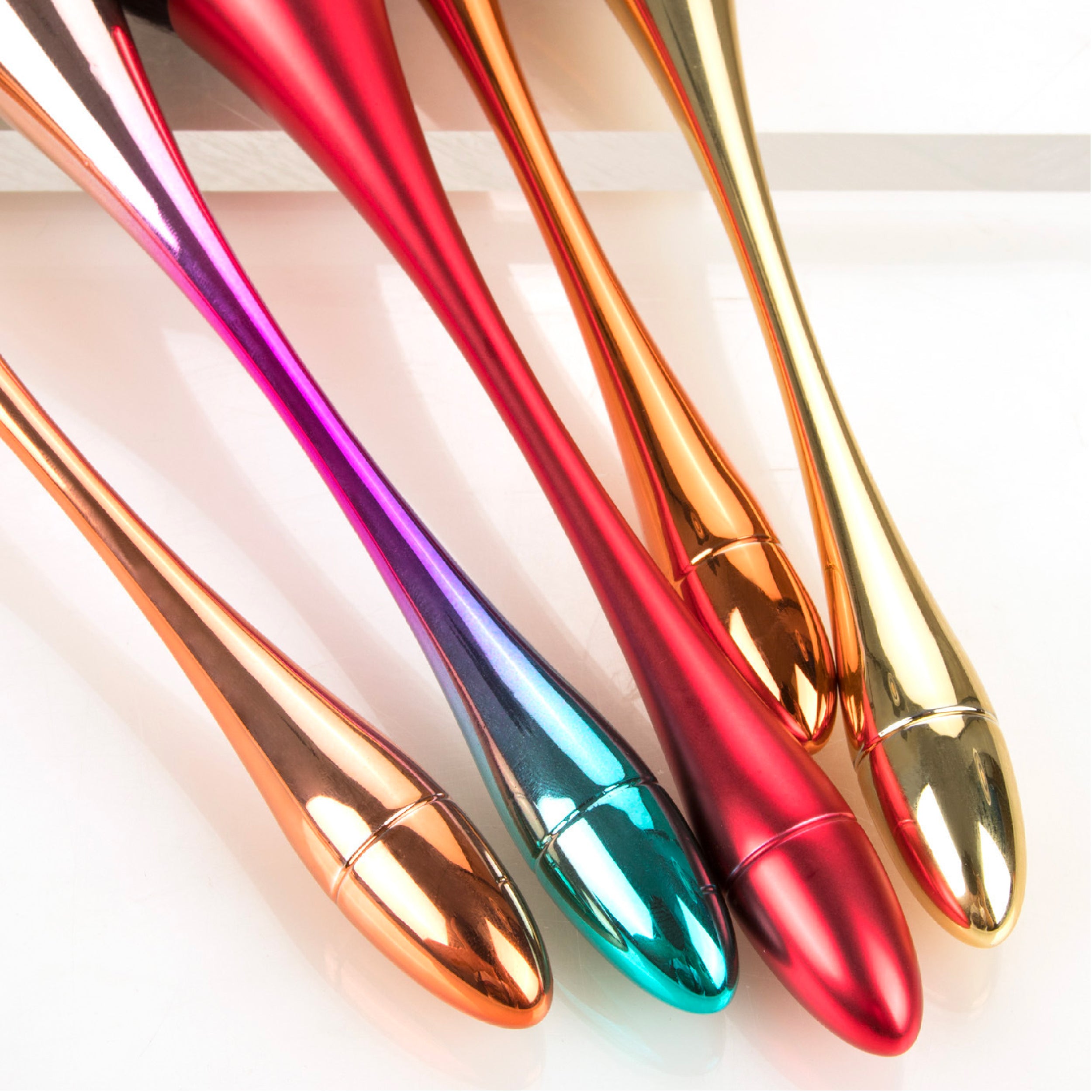 Kabuki Nail Duster Brush