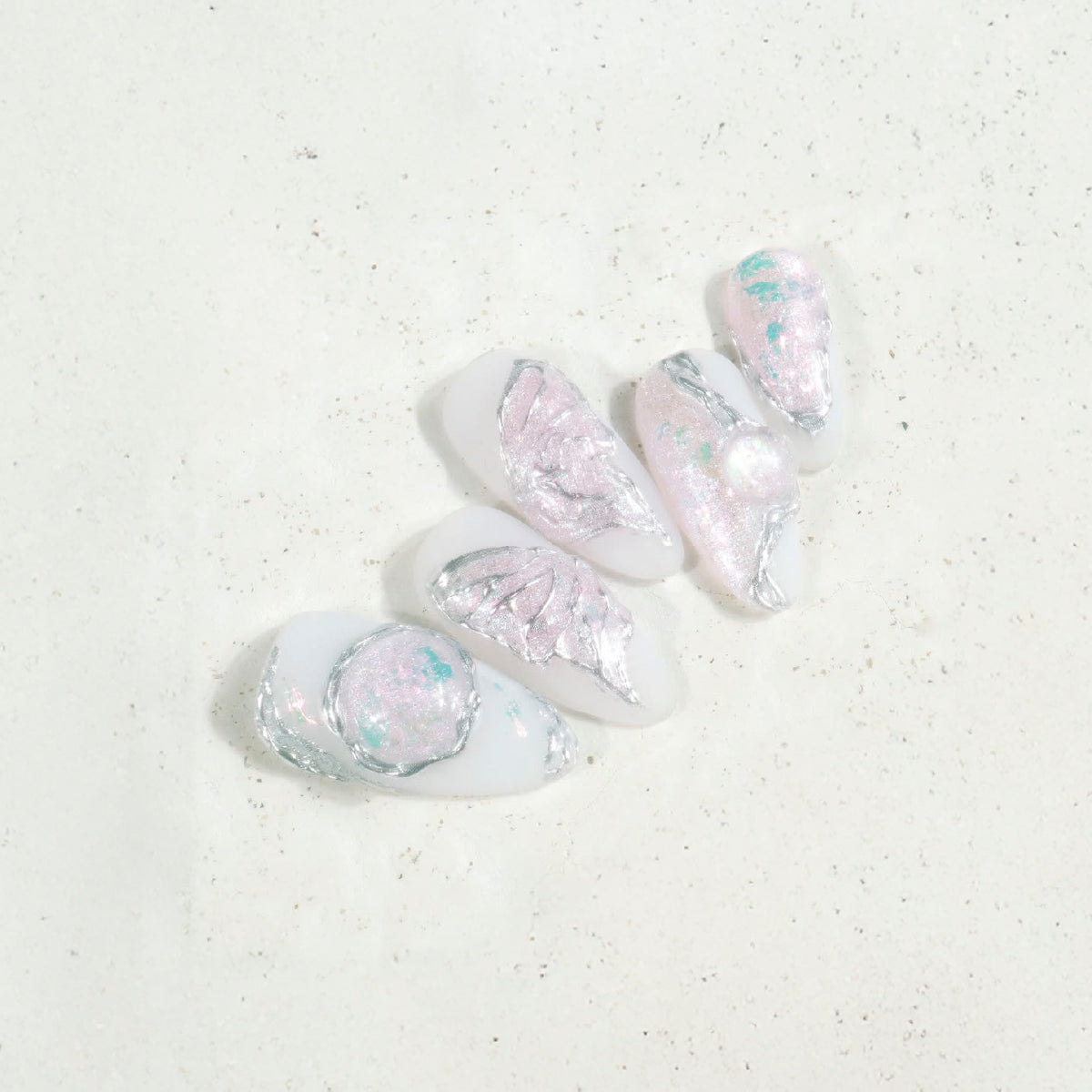 AQ Lunaris Collection