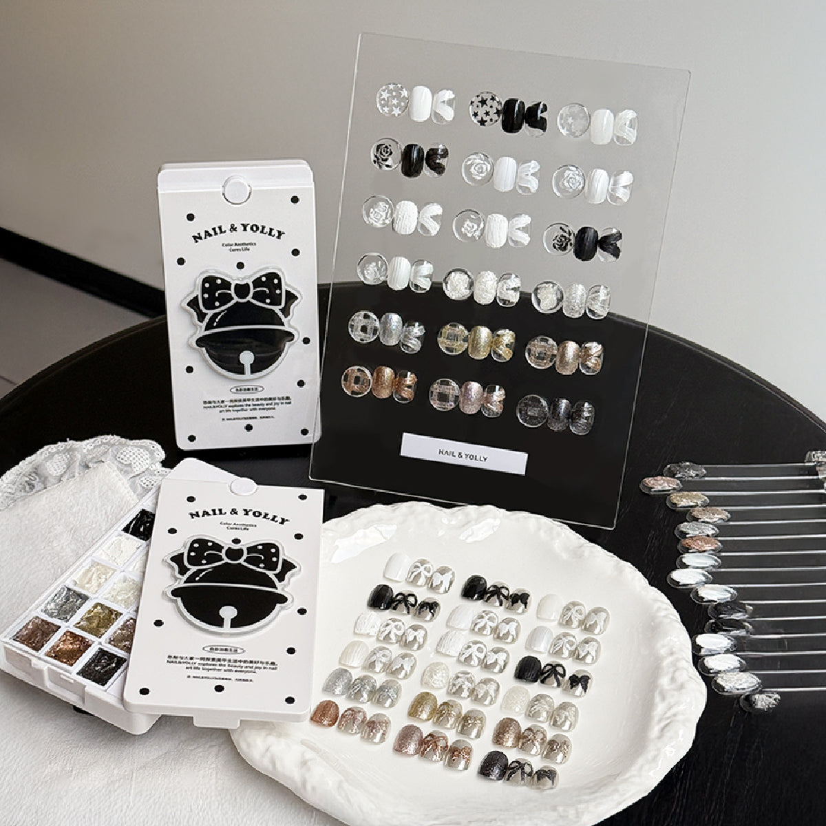 Nail & Yolly Trinket Treasure Textured Gel Palette / 18 Colours