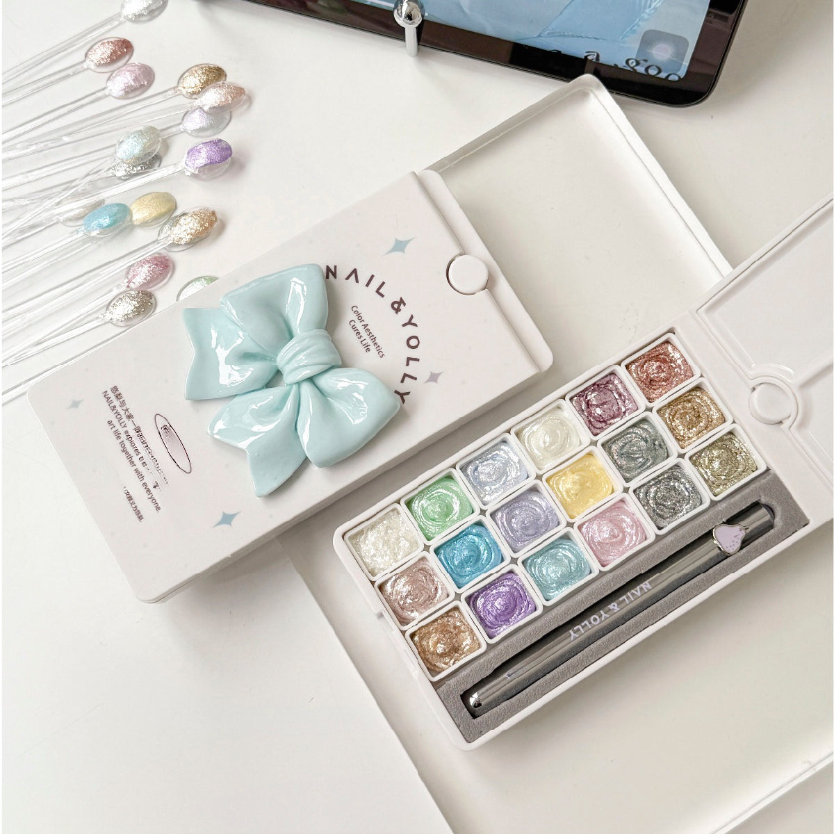 NAIL & YOLLY Frappuccino Shimmer Pearl Gel Palette / 18 Colours