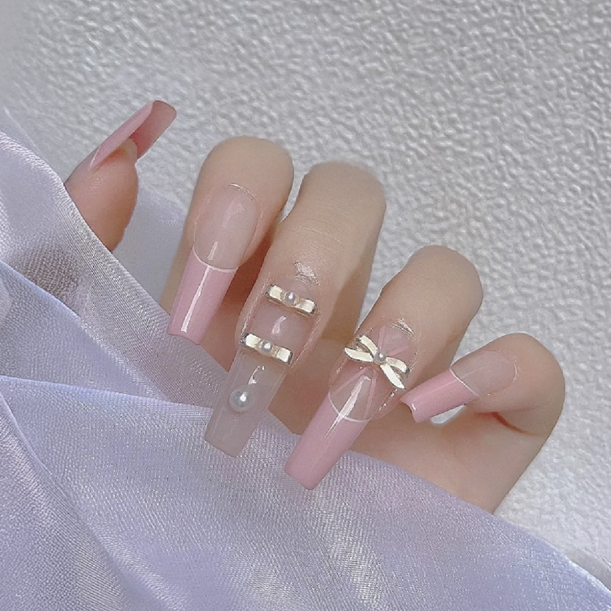 Ballet Bow Tie Charms / Pack of 5