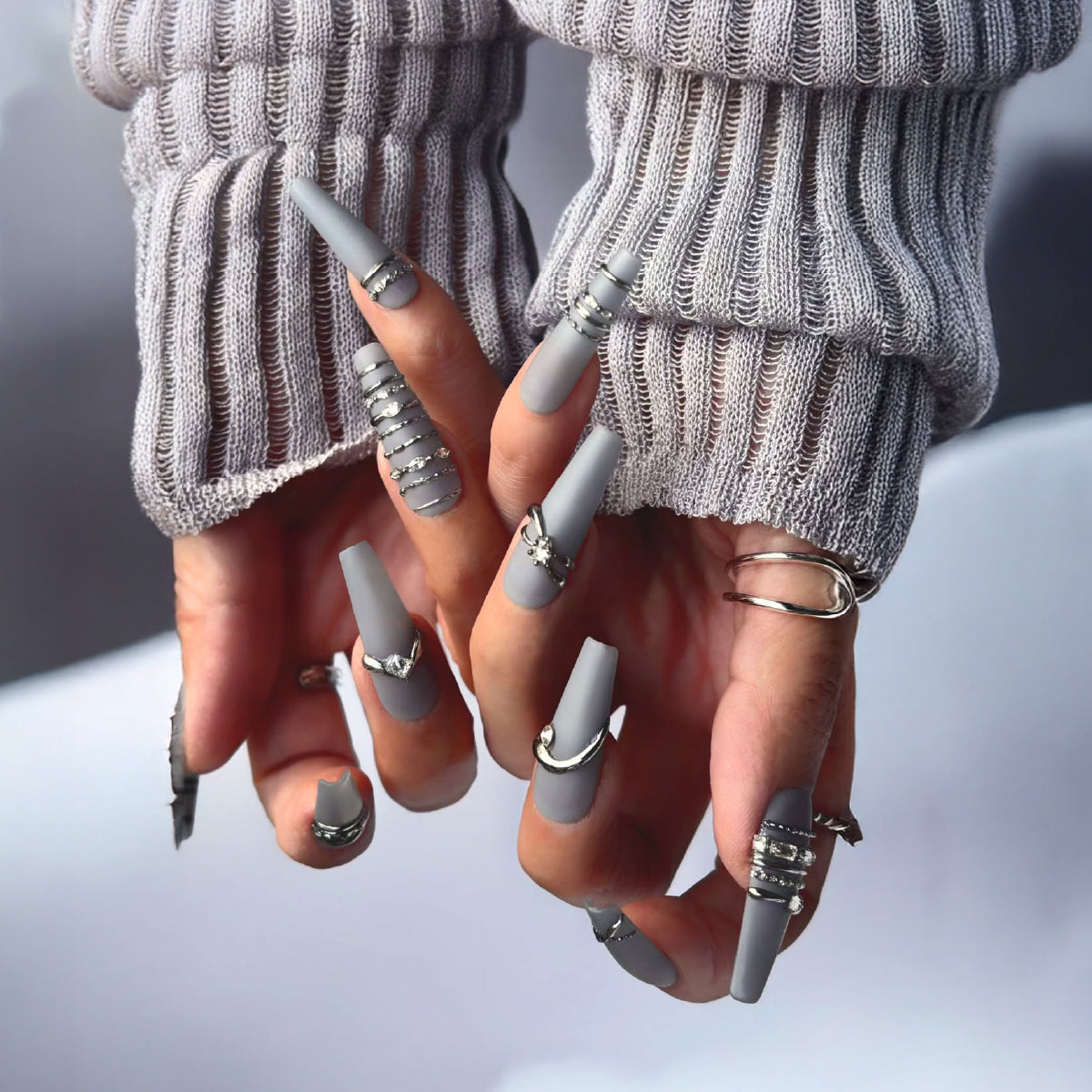 Bevlah × M.AURA Signature Chrome Nail Art Kit