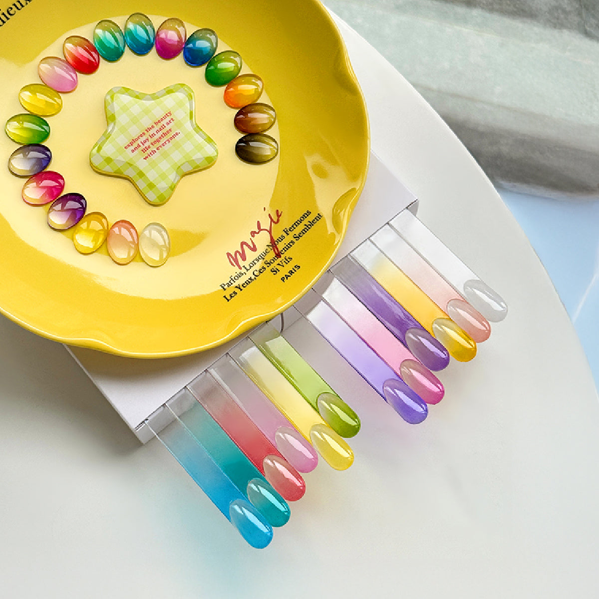 Nail & Yolly Glazed Candy Gel Palette / 18 Colours