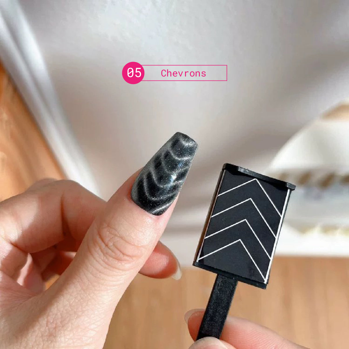 Nail Art Tools Patterned Magnet in Chevrons in N05