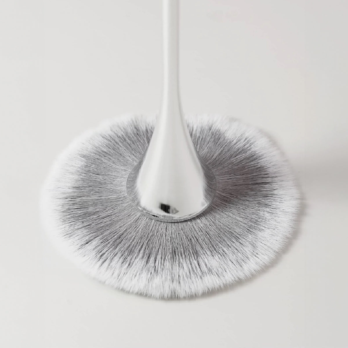 Silver Kabuki Nail Duster Brush