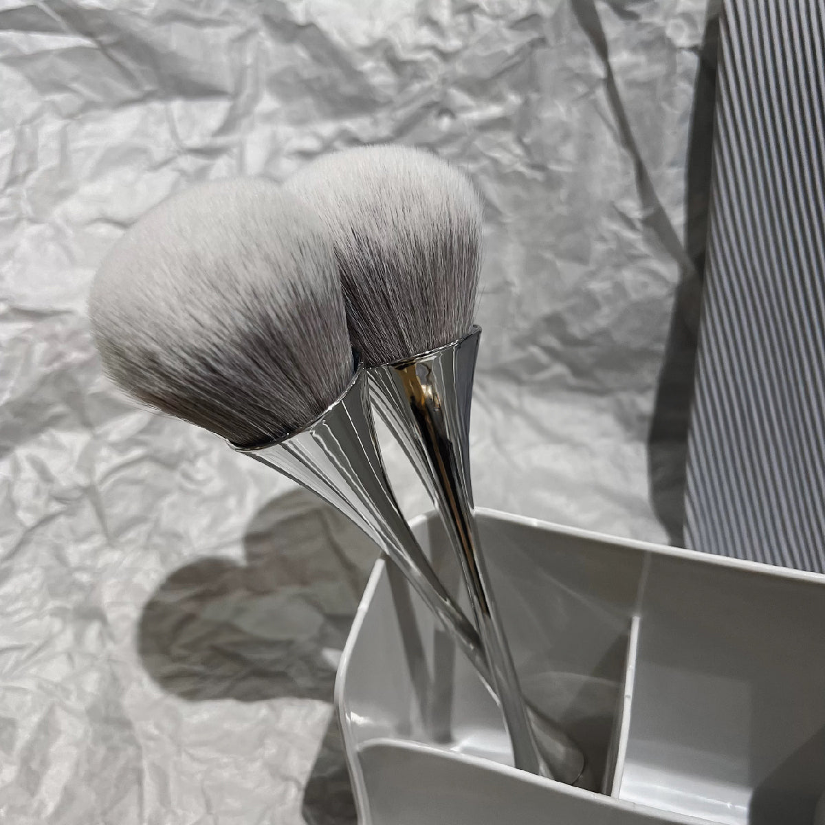 Silver Kabuki Nail Duster Brush