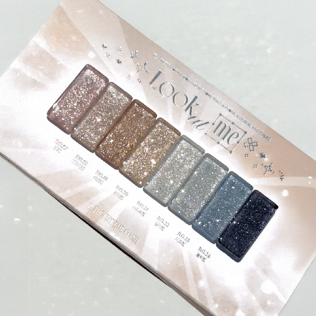 YOGURT NAIL Look At Me / 8 Reflective Glitter